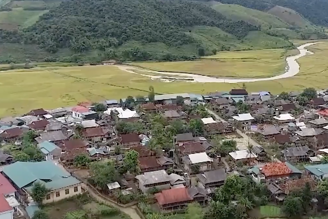 Sơn La đầu tư hạ tầng thiết yếu cho vùng đồng bào dân tộc thiểu số