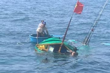 Tàu cá bị đâm chìm trên biển, 1 người tử vong, 2 người mất tích