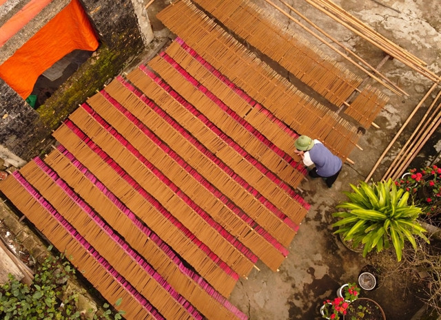 Incense making village preserves cultural heritage