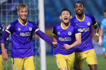 Thắng trận đầu tiên ở V-League, HLV Nhật Bản của Hà Nội FC chia sẻ bất ngờ