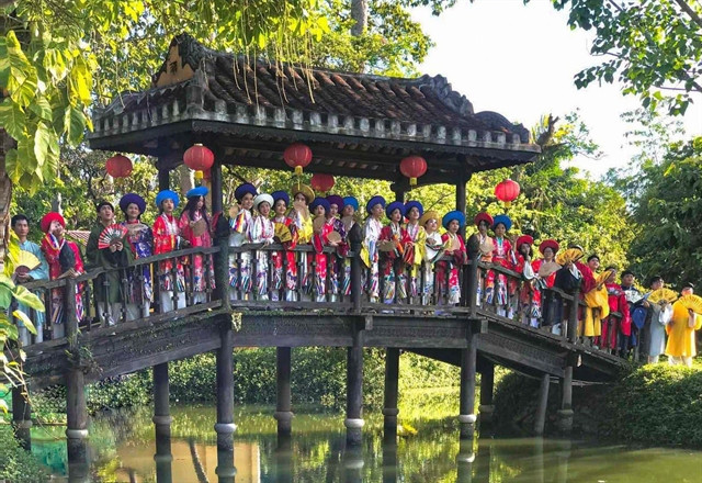 Áo Dài Museum celebrates 10th anniversary