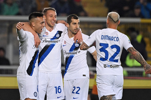 Inter thắng trận '4 sao', băng băng về đích