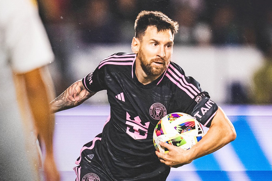 Messi ghi bàn giải cứu Inter Miami phút bù giờ