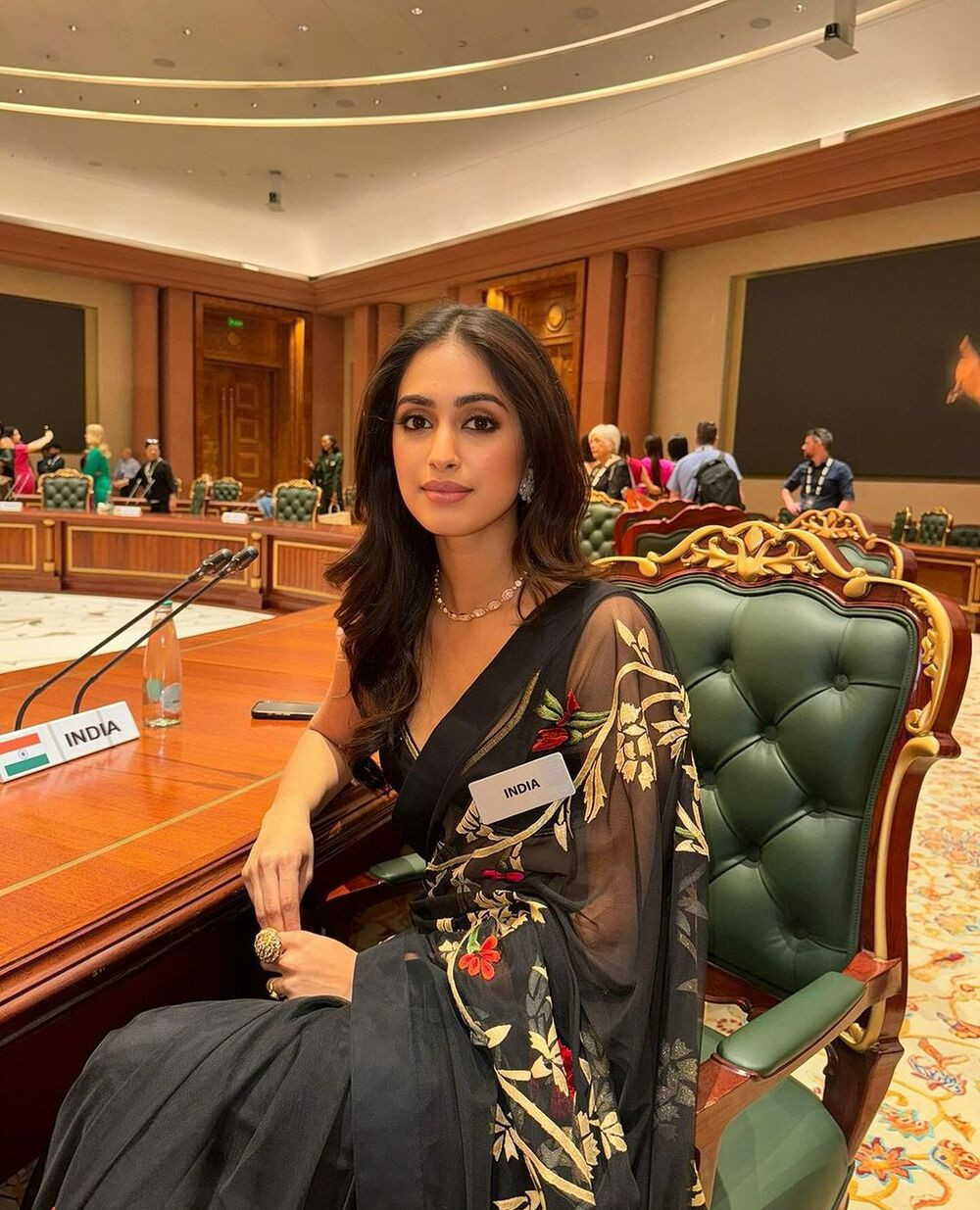 View - Mỹ nhân Ấn Độ cao 1,77m, mắt tròn xoe, kiều diễm như ‘nữ thần’ ở Miss World 2023