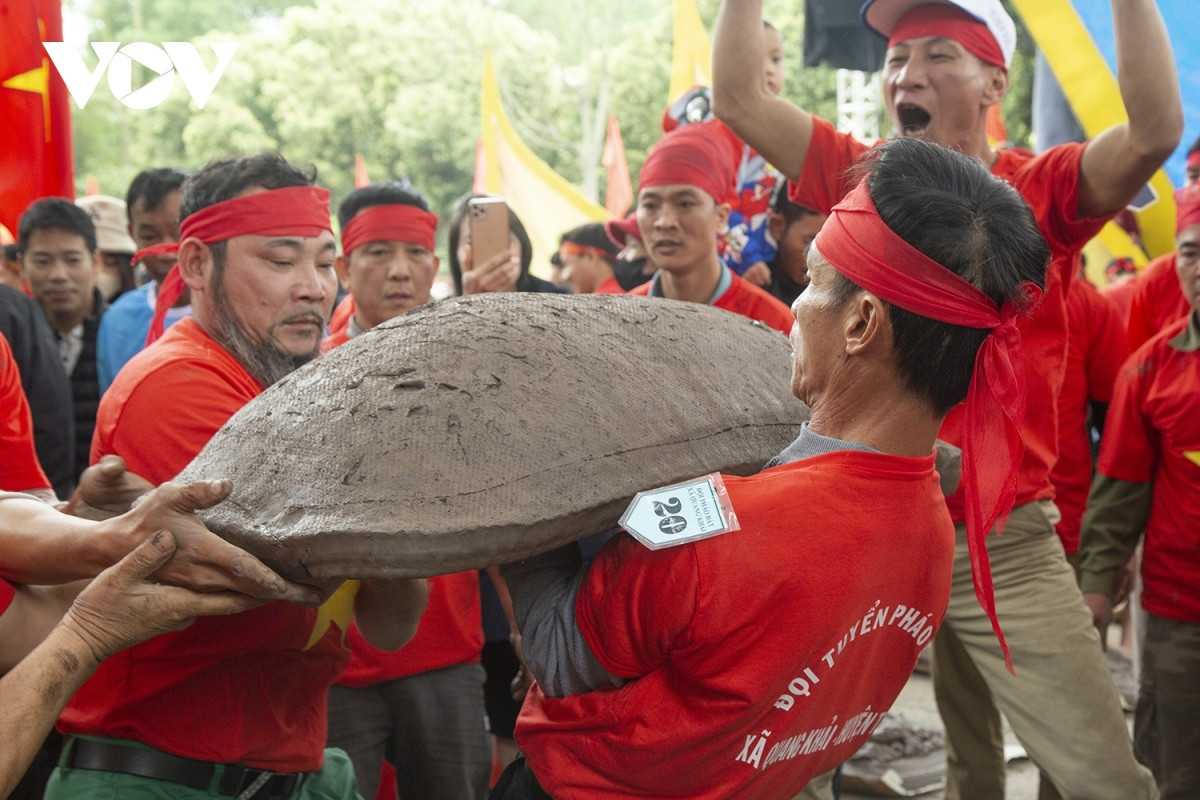 over 200 makers join unique clay firecracker festival in hai duong picture 4