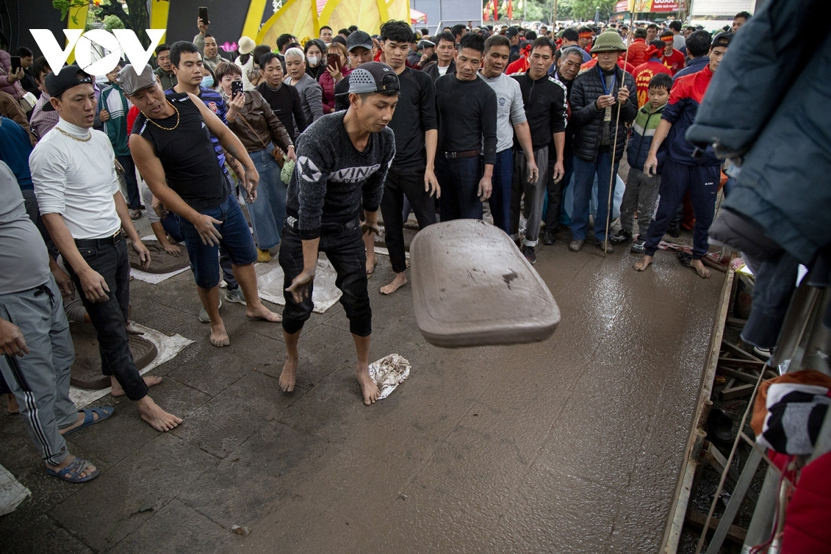over 200 makers join unique clay firecracker festival in hai duong picture 10