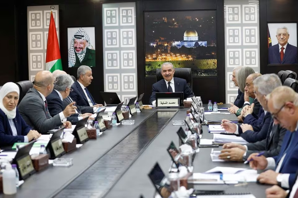 Thủ tướng Palestine bất ngờ thông báo từ chức