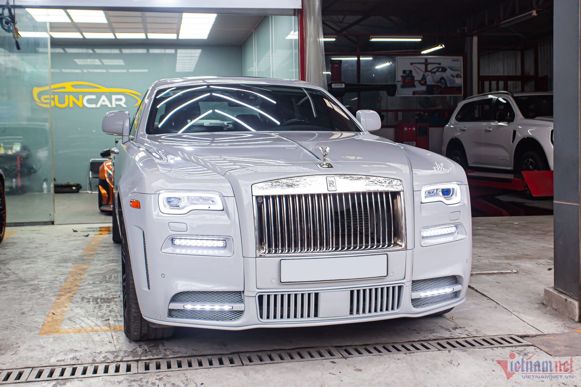 View - Rolls-Royce độ Mansory duy nhất Việt Nam, tốn hơn 700 triệu