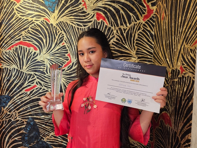 Miss Eco Teen 2021 Bella Vũ receives Orion Star Awards in Rome