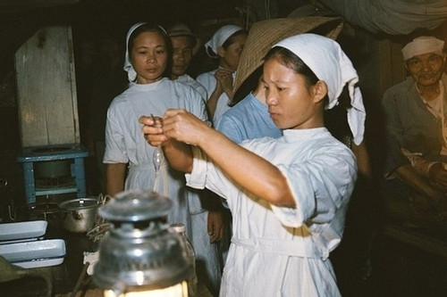 Những bức ảnh lịch sử của ngành y Việt Nam
