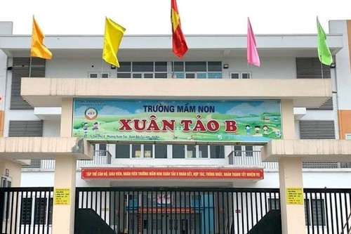 Thực hư trường mầm non ở Hà Nội kêu gọi phụ huynh đóng tiền triệu làm sân cỏ