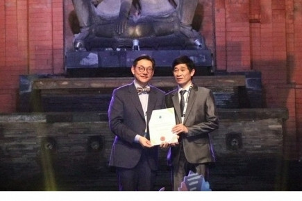 Vietnamese doctor wins APAO blindness prevention award