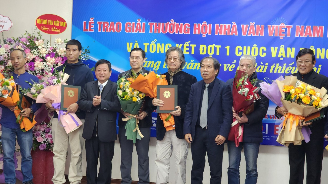 z5197013597219 b63c01385ed0ca1d5350b5350b0af139.jpg