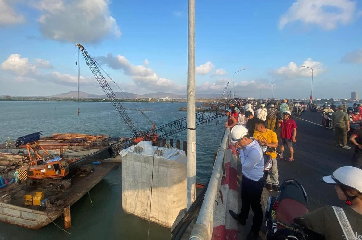 can cau cong trinh do sap de chet nguoi o vung tau.jpg