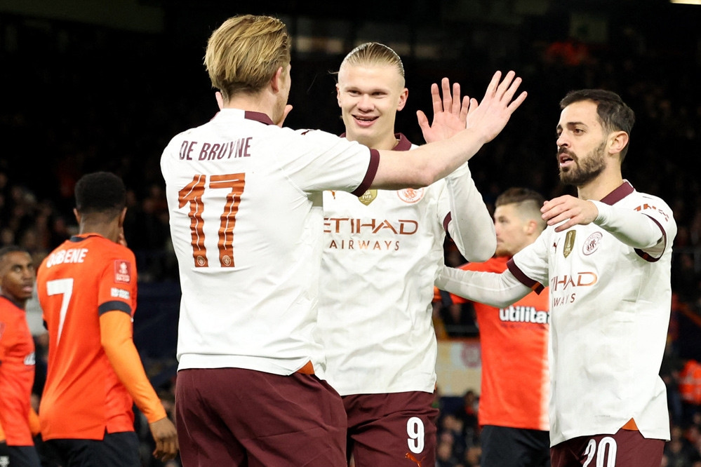 Haaland ghi 5 bàn, Man City đè bẹp Luton