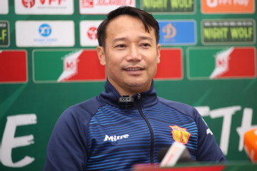 HLV Vũ Hồng Việt tiết lộ chiêu đánh bại Hà Nội FC