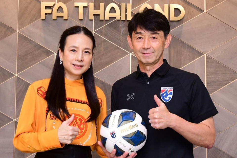 Thái Lan giữ HLV Masatada Ishii đến World Cup 2026