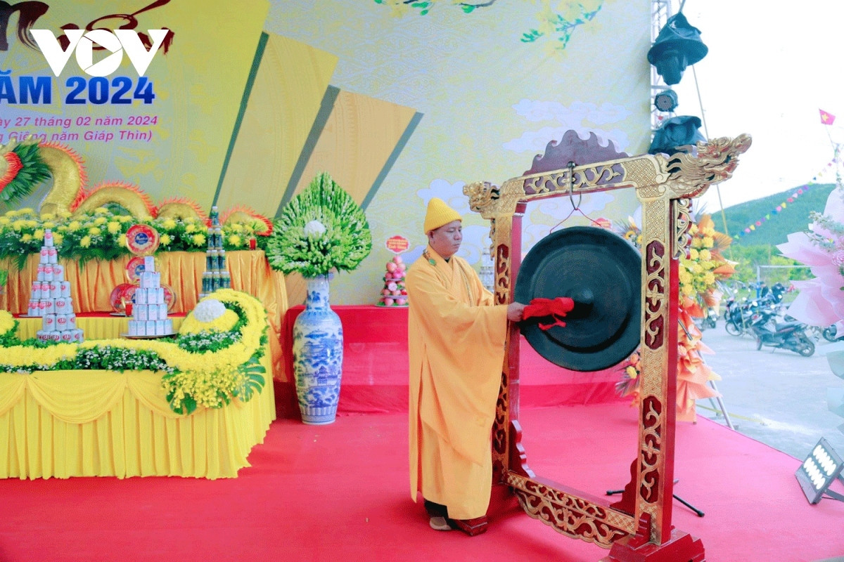 tran dynasty s thai mieu temple festival 2024 opens picture 7