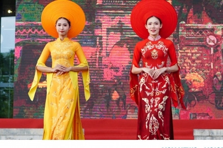 Vietnam Ao Dai Week to celebrate International Women's Day