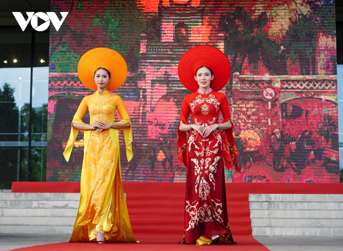 vietnam ao dai week to celebrate international women s day picture 1