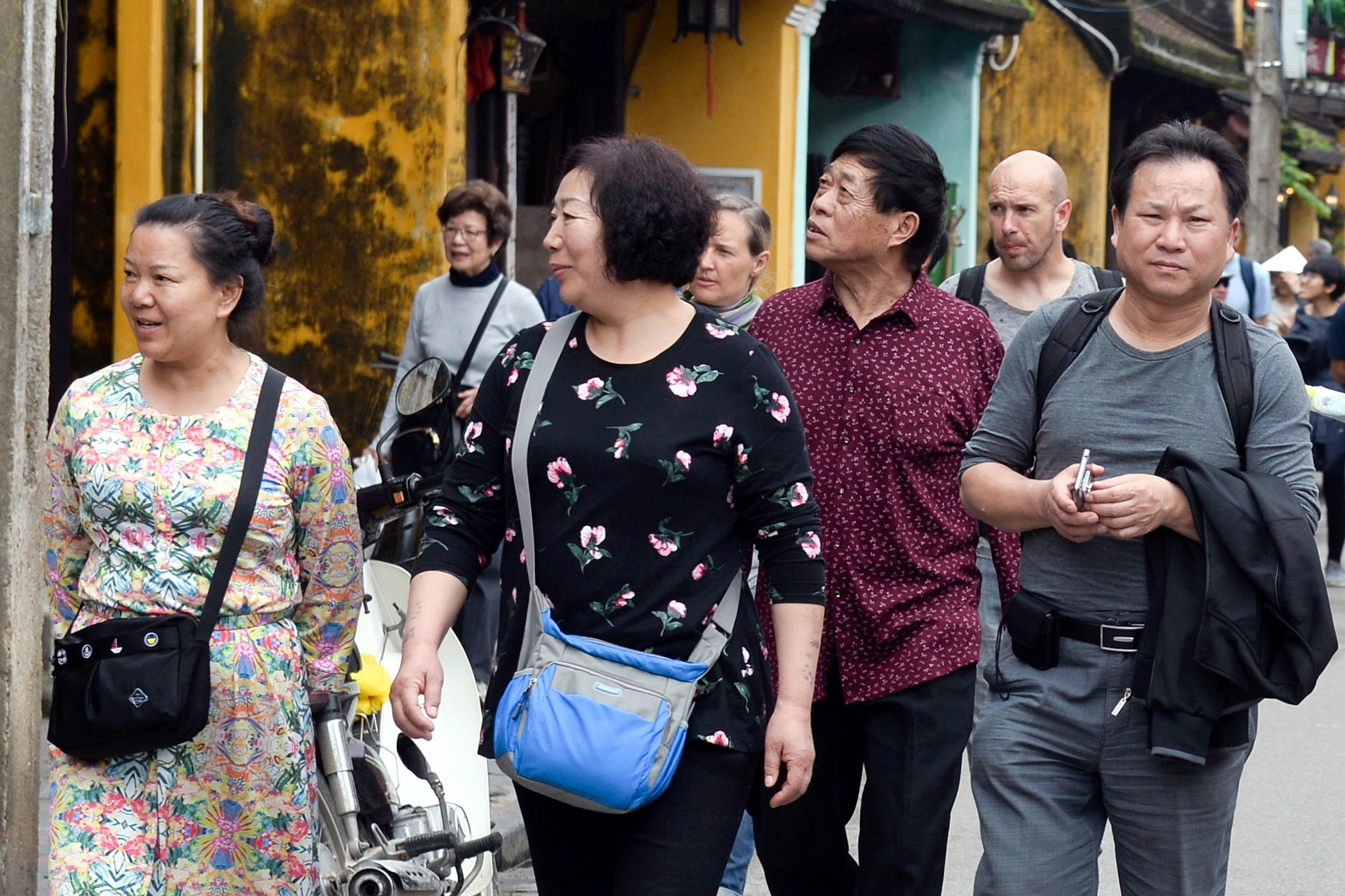 Khách quốc tế đến Việt Nam hồi phục xấp xỉ trước dịch Covid-19