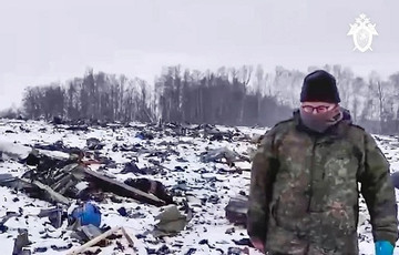 Nga và Ukraine bất đồng chuyện nhận thi thể tù binh trong vụ máy bay rơi