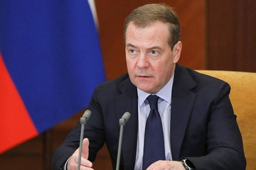 Ông Medvedev cảnh báo NATO ‘đùa với lửa’ khi tập trận quy mô lớn