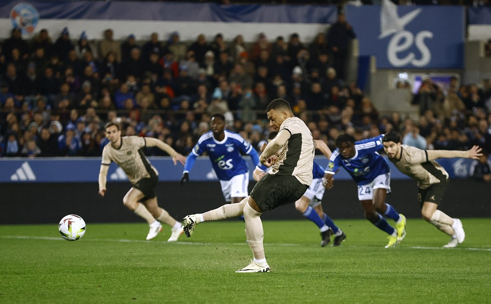 strasbourg vs psg 2.jpg