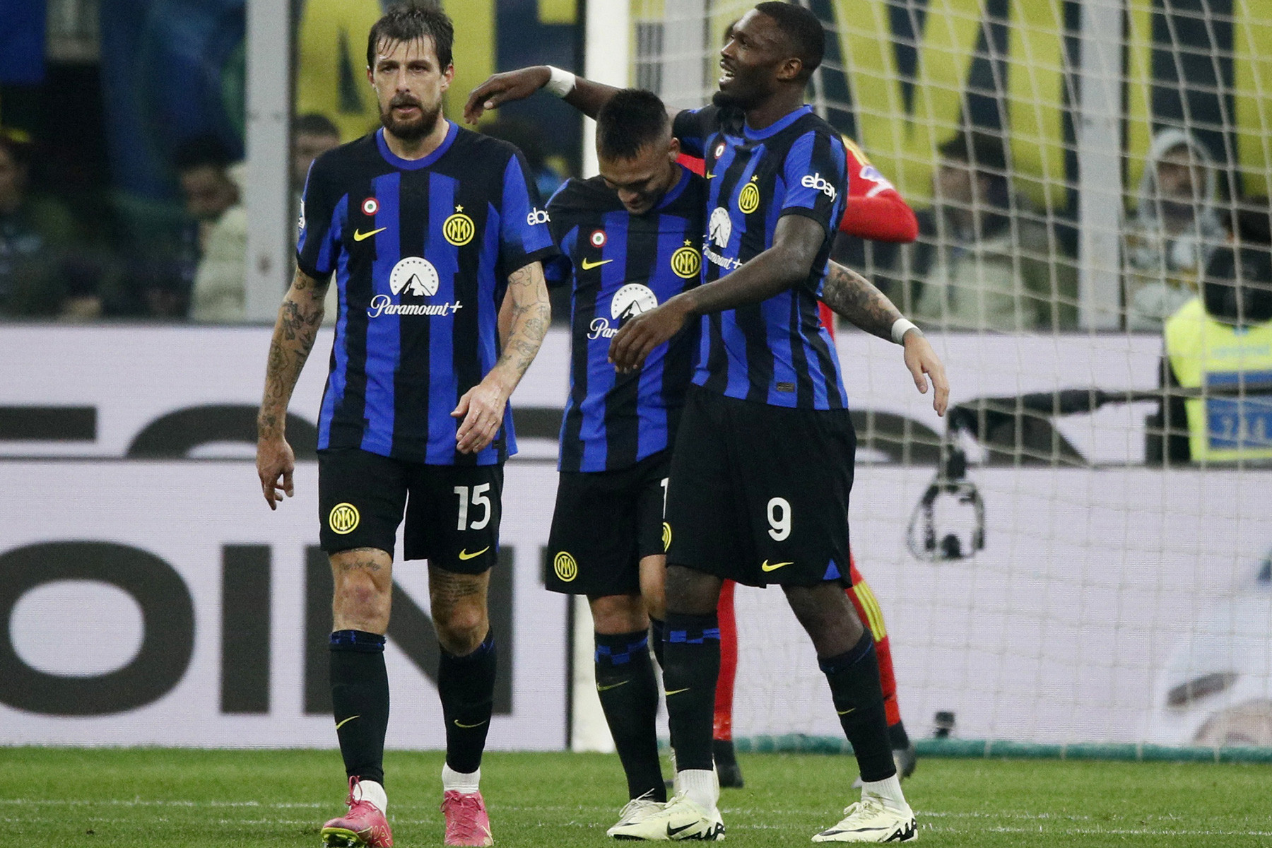 Đánh bại Juventus, Inter xây chắc ngôi đầu inter juventus 1 0.jpg