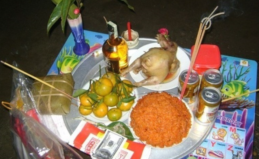 Mâm cúng giao thừa tết Nguyên đán Giáp Thìn 2024 đầy đủ nhất anh 1 cung giao thua ngoai troi lao dong.png