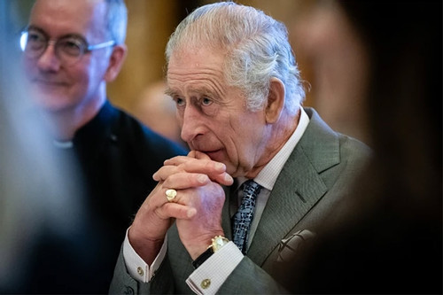 Vua Charles III mắc ung thư, Hoàng tử Harry về Anh gặp cha