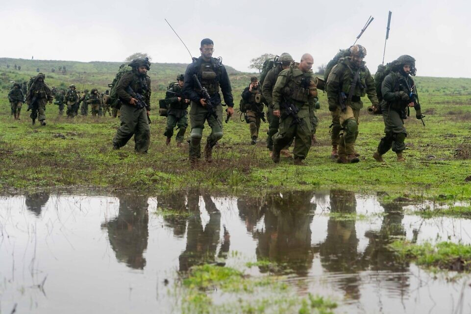 IDF phát hiện áo nhân viên LHQ ở nam Gaza, Israel báo động máy bay xâm nhập