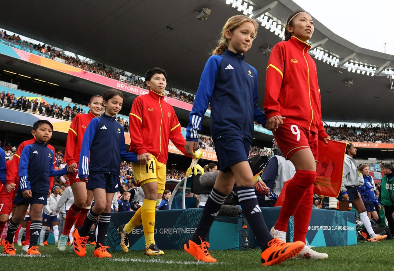 tuyen nu viet nam 4 4 1211.jpg