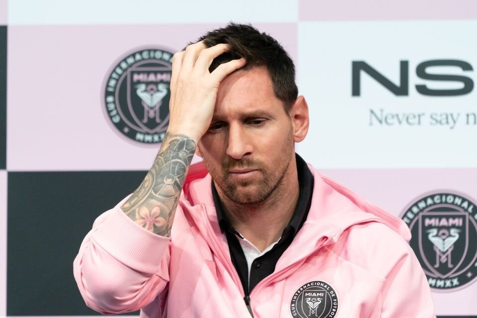 Messi lên tiếng về sự cố khiến khán giả phẫn nộ