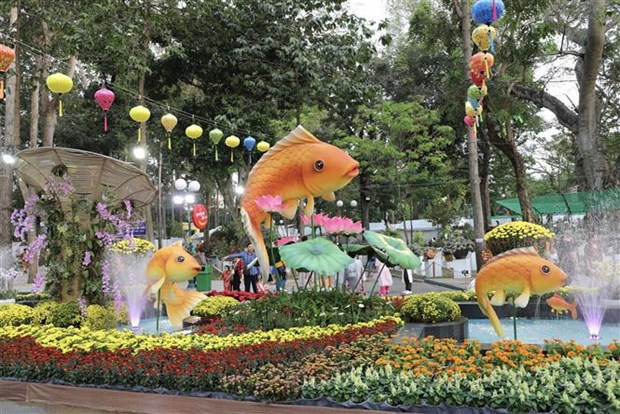 Spring flower festival opens in HCM City hinh anh 1