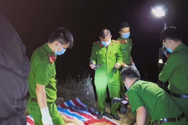 Phát hiện chân người trôi sông ở Vĩnh Long