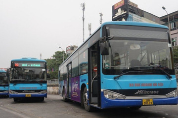 Xe buýt Hà Nội chạy xuyên Tết
