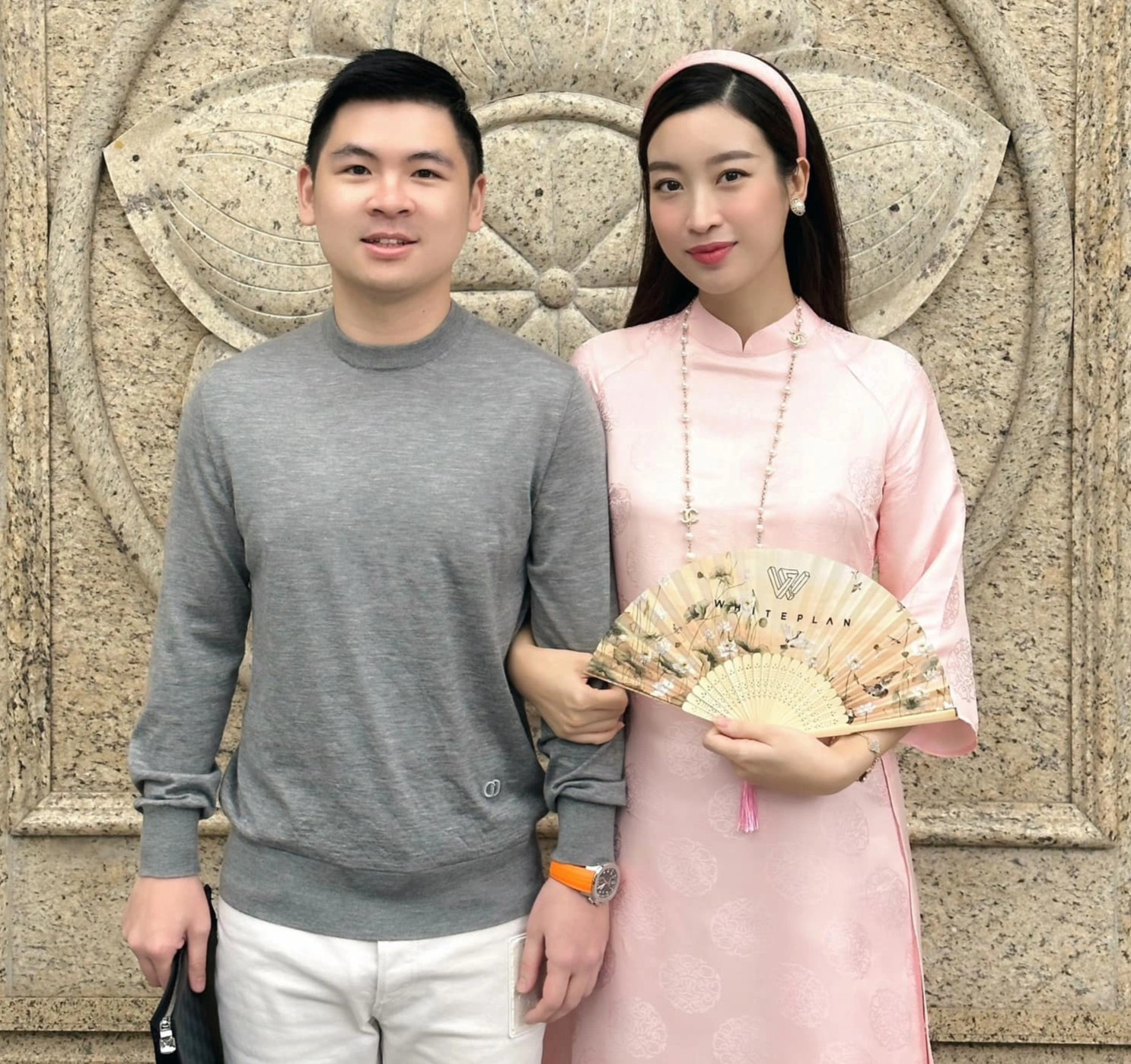 Dâu hào môn ngày Tết: Đỗ Mỹ Linh bỡ ngỡ bên mẹ chồng, Hà Tăng đảm đang - 2