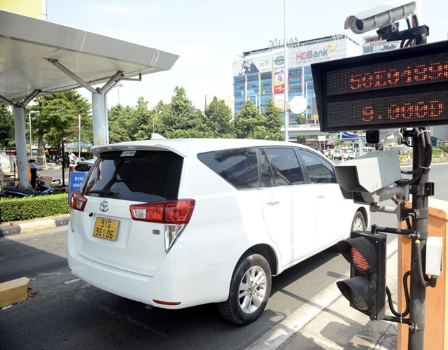 HCMC airport trials cashless parking with Radio Frequency Identification payment