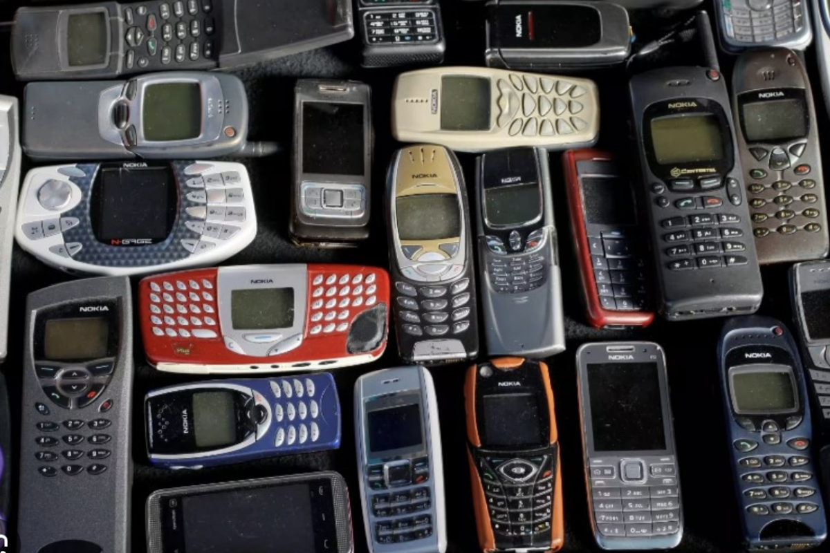 Hết điện thoại 'cục gạch' 2G, hệ thống bán lẻ hỗ trợ nâng cấp lên 4G