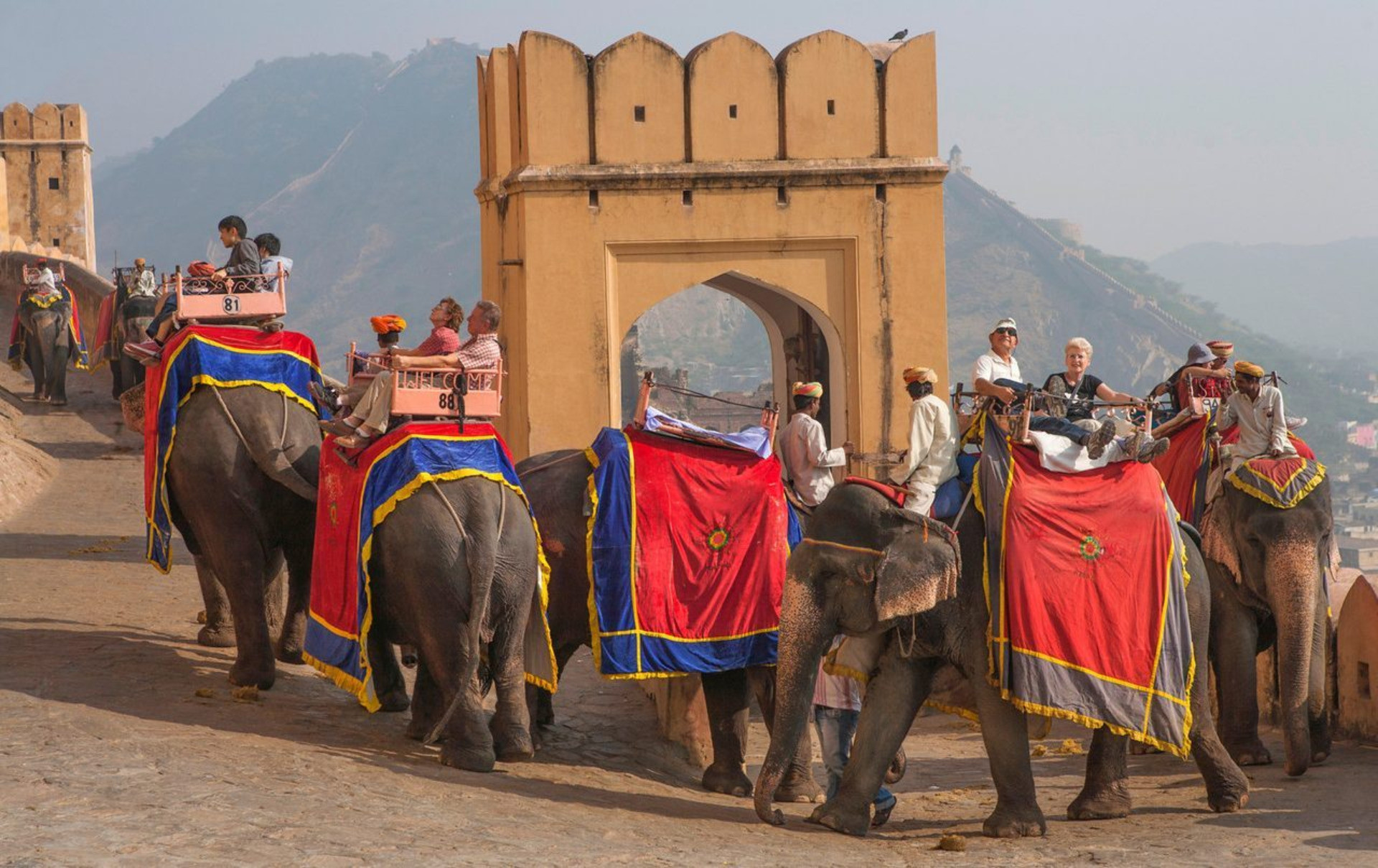 elephant-safari-amer-fort-jaipur-e1536998558870-1.jpg