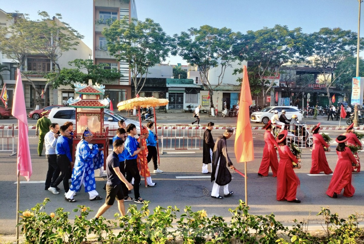 unique cau ngu festival in da nang excites fishermen picture 3