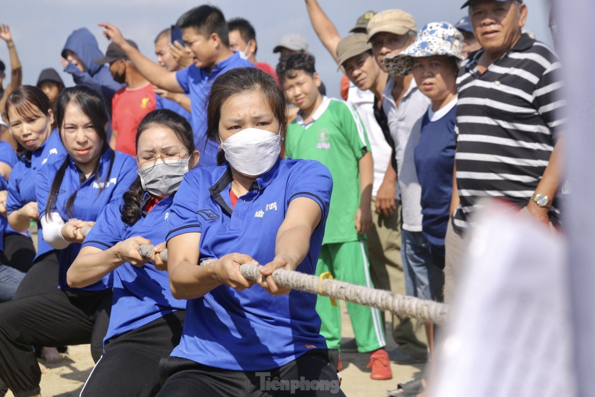 unique cau ngu festival in da nang excites fishermen picture 11
