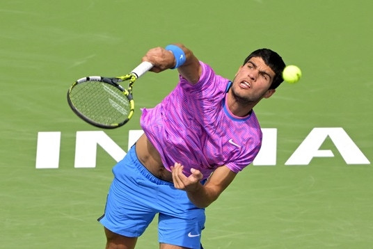 Carlos Alcaraz vào vòng 4 Indian Wells 2024