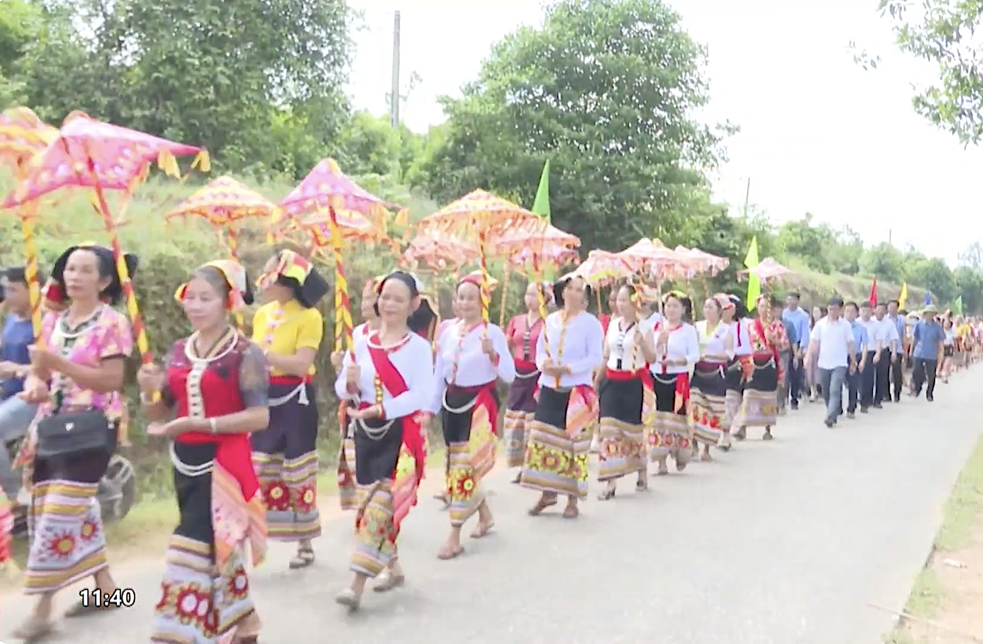 Tôn giáo đã trở thành một phần quan trọng trong đời sống tín đồ một số dân tộc