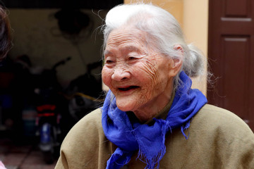 Cụ bà sống hơn 100 tuổi ở Hà Nội, tứ đại đồng đường hòa thuận cùng 3 nàng dâu