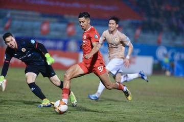 Trực tiếp bóng đá Thể Công 1-0 CAHN: Nguyễn Filip bị thủng lưới