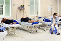 Bản tin sáng 14/3: 60 người nhập viện sau khi ăn cơm gà ở Nha Trang