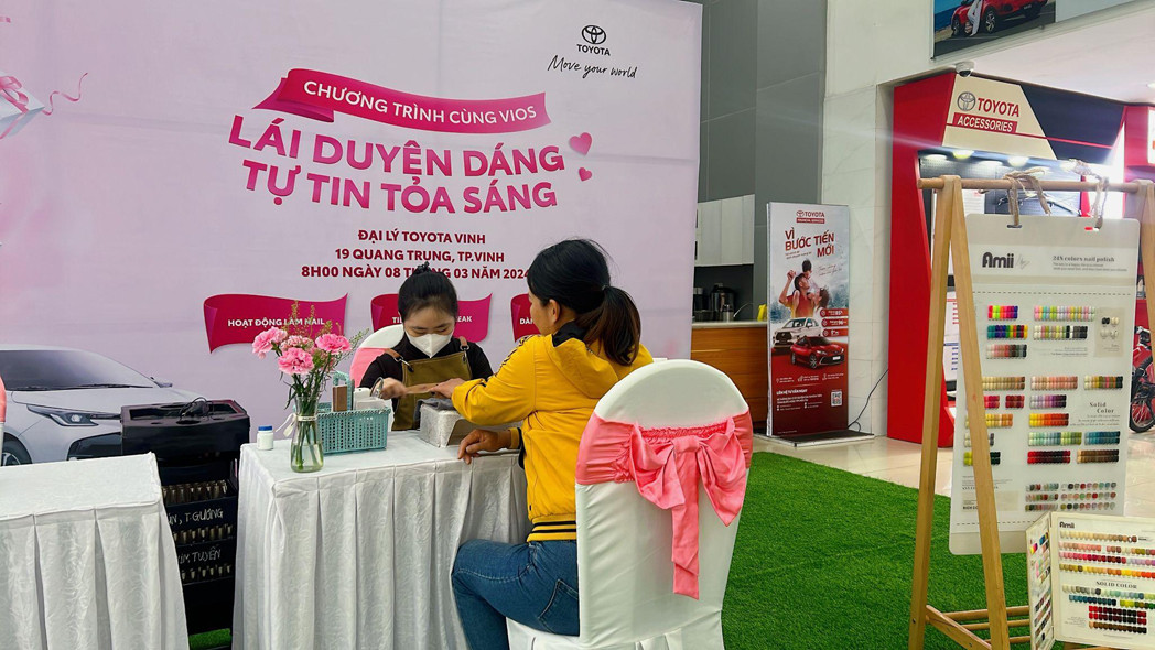  Nhiều hoạt động dành riêng cho khách hàng nữ trong chuỗi sự kiện tháng 3. Ảnh: Toyota Việt Nam