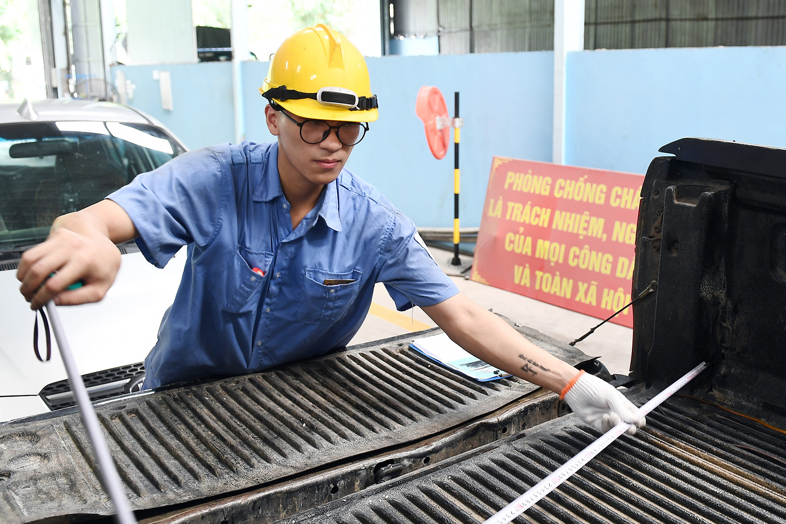 Kiến nghị xem lại quy định đăng kiểm, sát hạch giấy phép lái xe